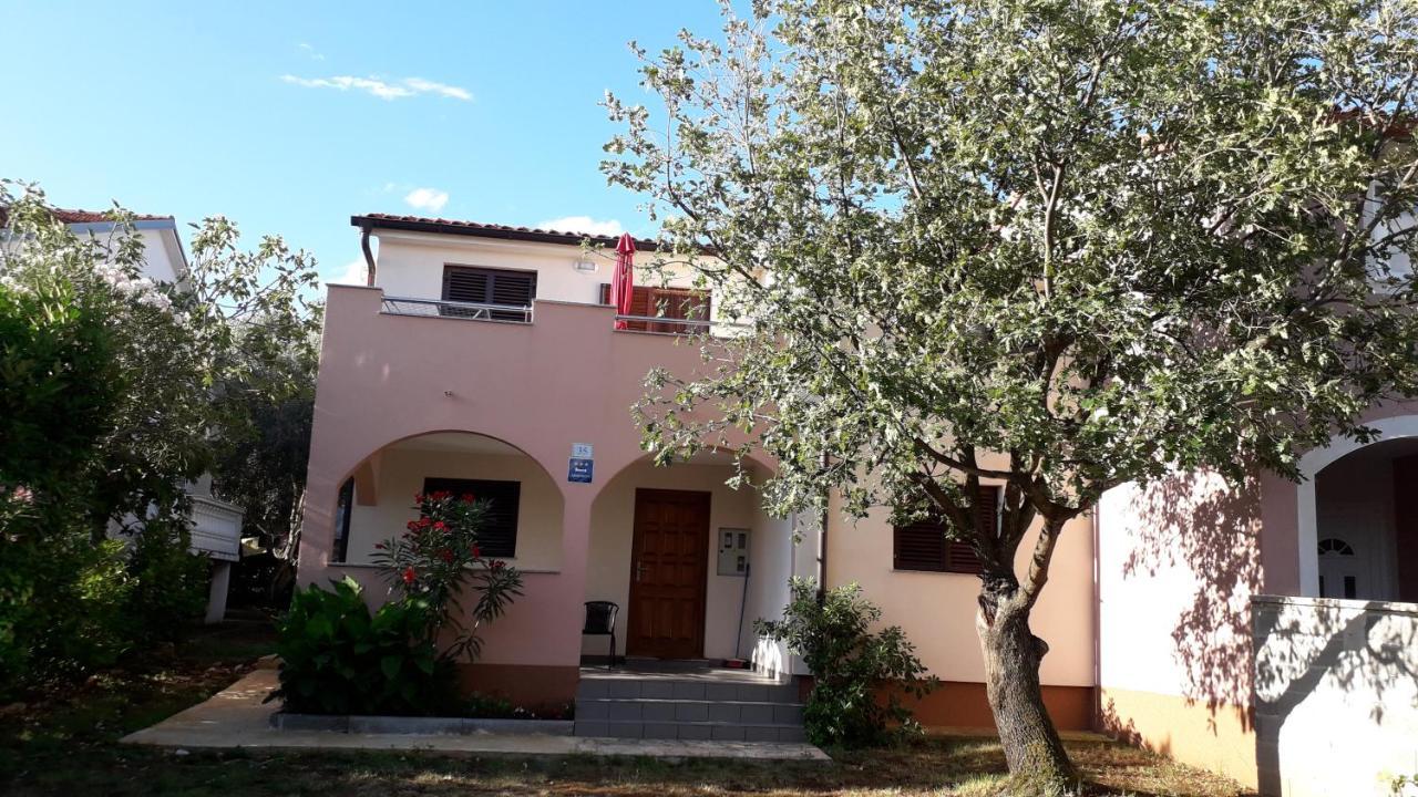 Apartmani Mia Ližnjan 외부 사진