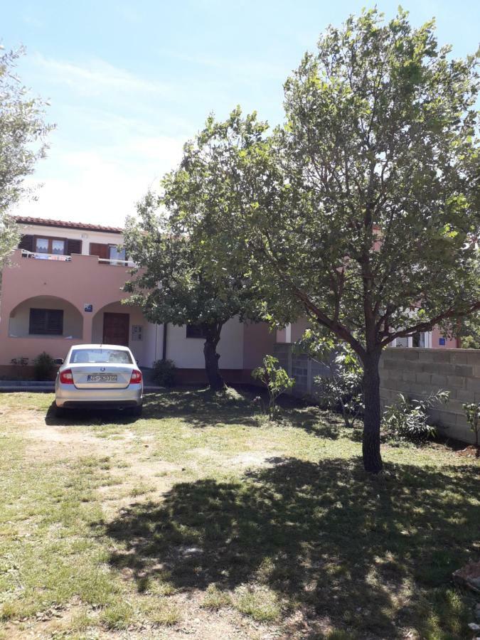 Apartmani Mia Ližnjan 외부 사진